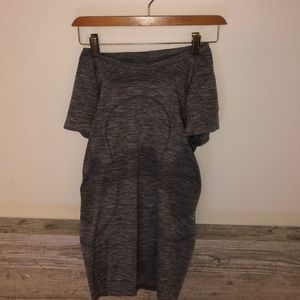 Grey Lululemon short sleeve shirt